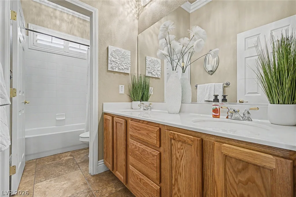 9350 Wilderness Glen, Las Vegas, NV 89178