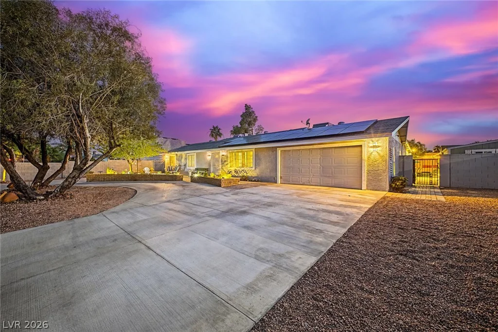 7733 Firethorn, Las Vegas, NV 89123