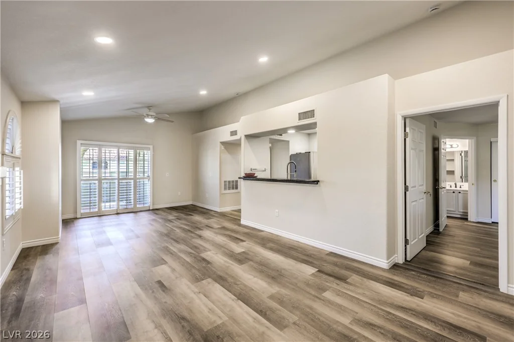7950 Flamingo, Las Vegas, NV 89147