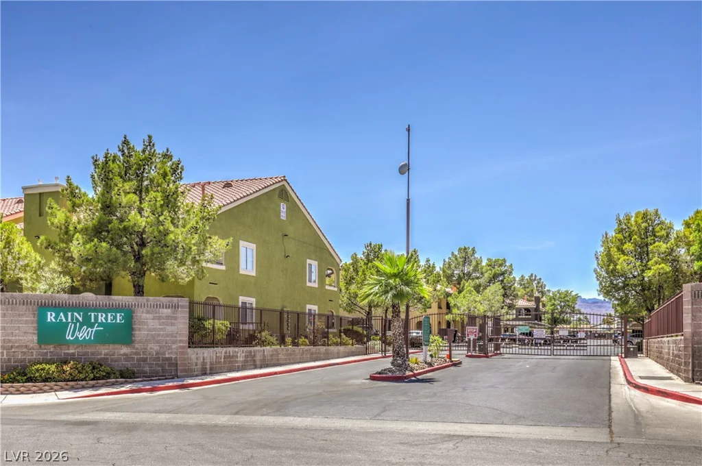 7950 Flamingo, Las Vegas, NV 89147