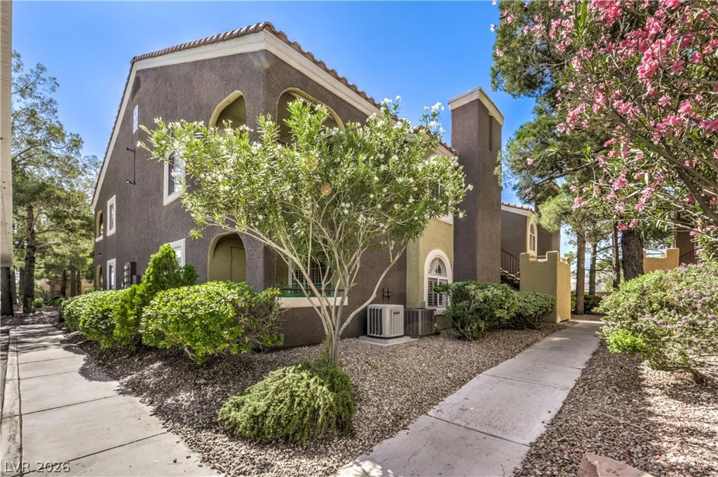 7950 Flamingo, Las Vegas, NV 89147