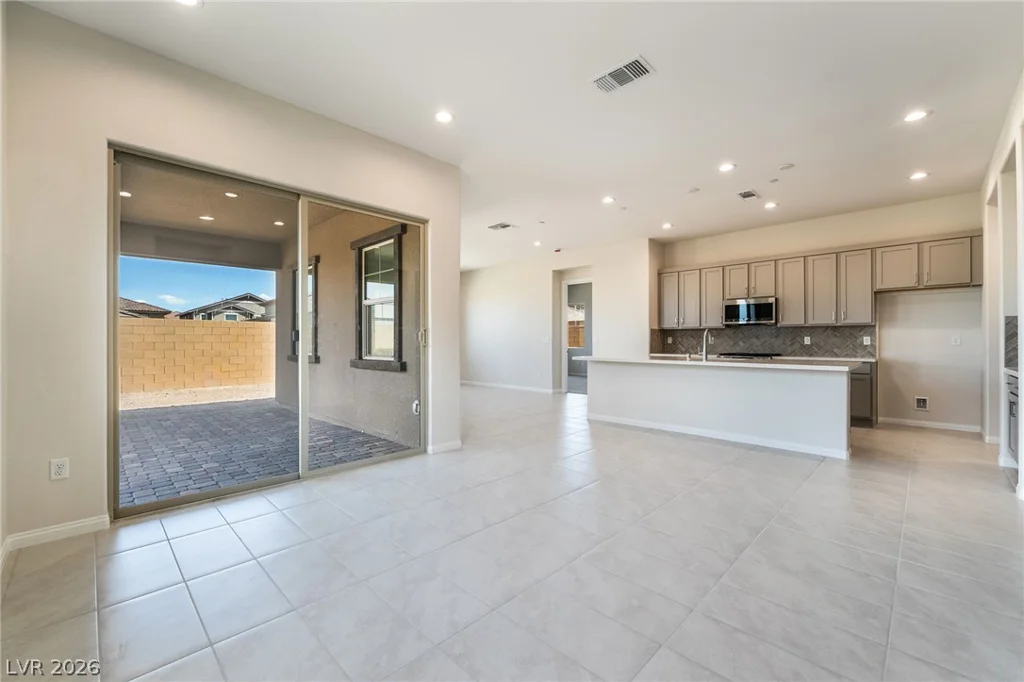 652 Ambridge, Henderson, NV 89011
