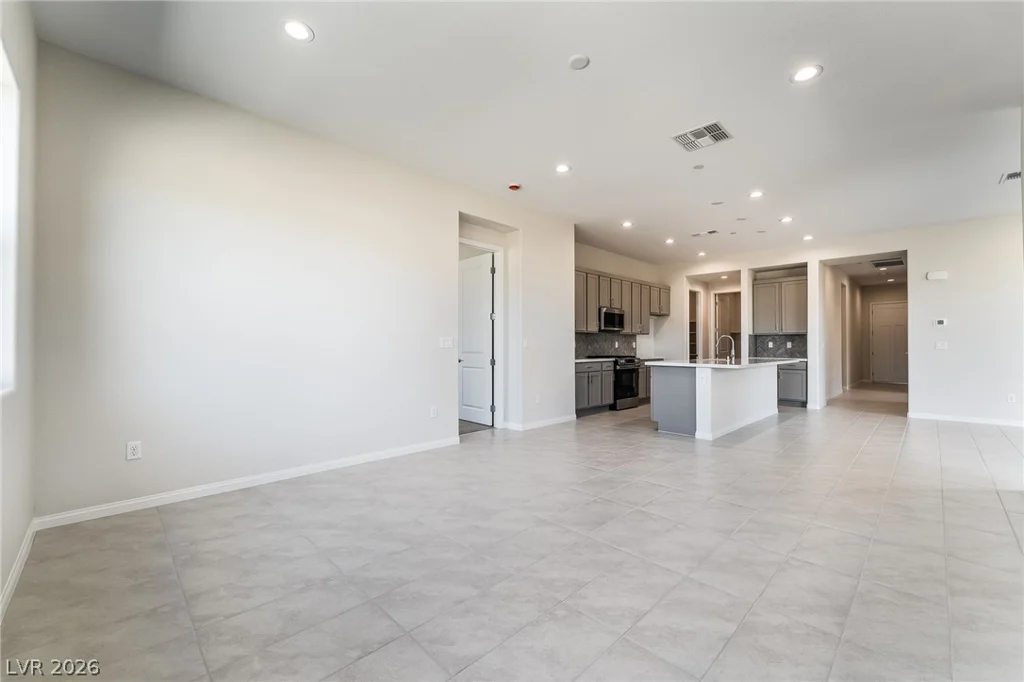 652 Ambridge, Henderson, NV 89011