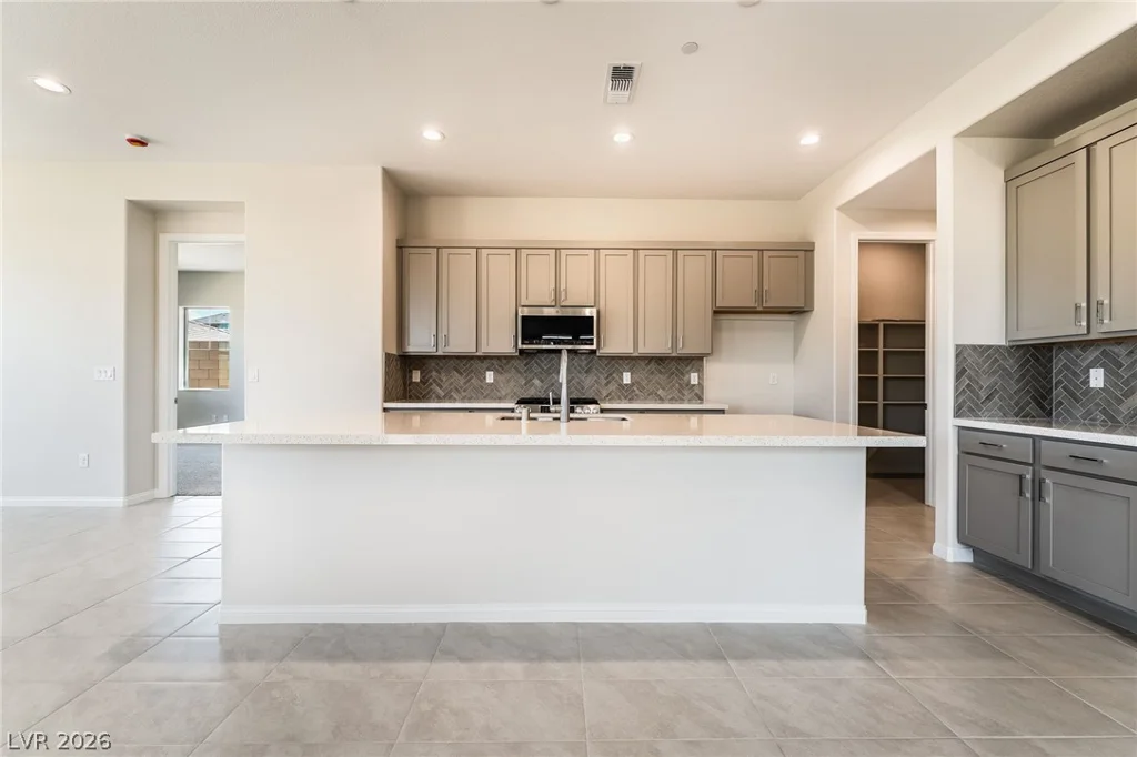 652 Ambridge, Henderson, NV 89011