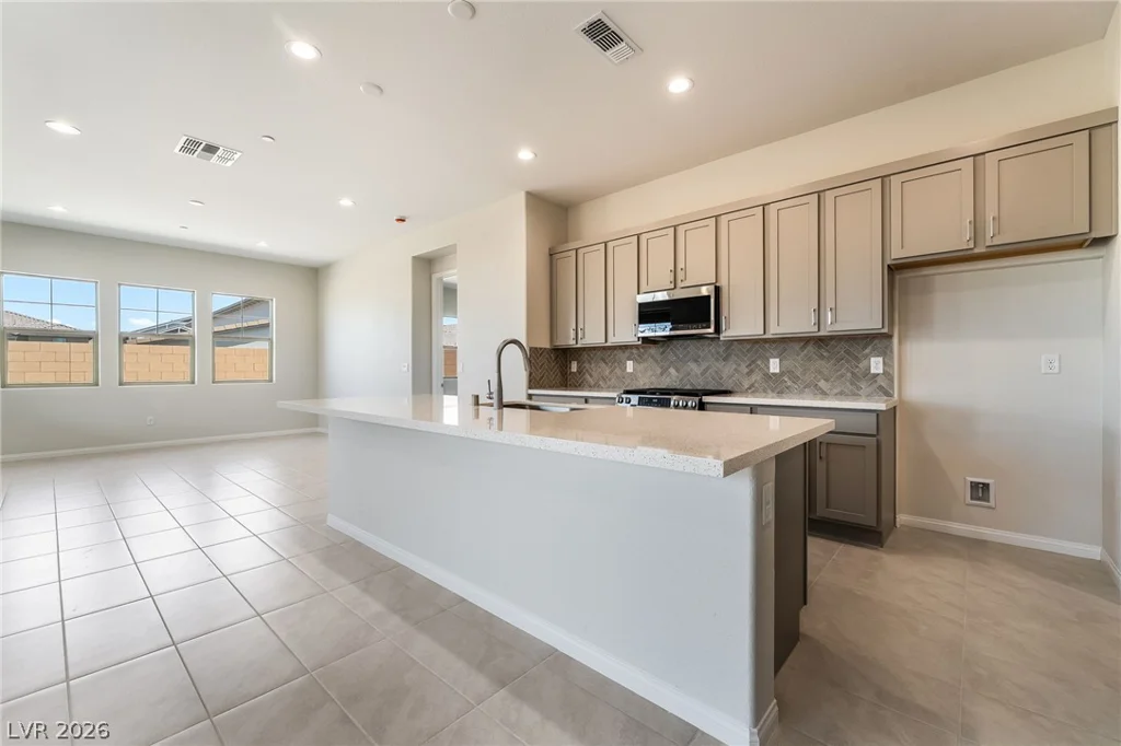 652 Ambridge, Henderson, NV 89011