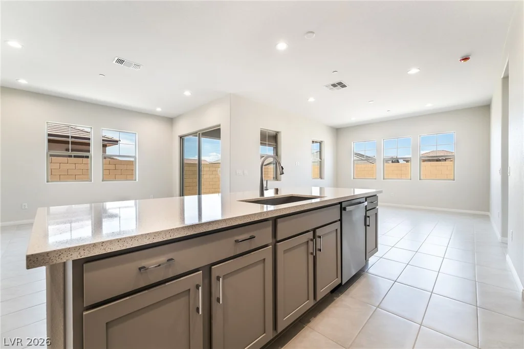 652 Ambridge, Henderson, NV 89011