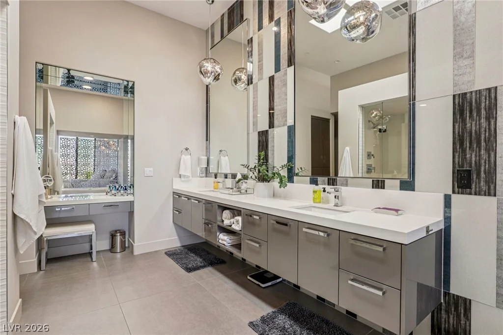 375 Tranquil Peak, Henderson, NV 89012