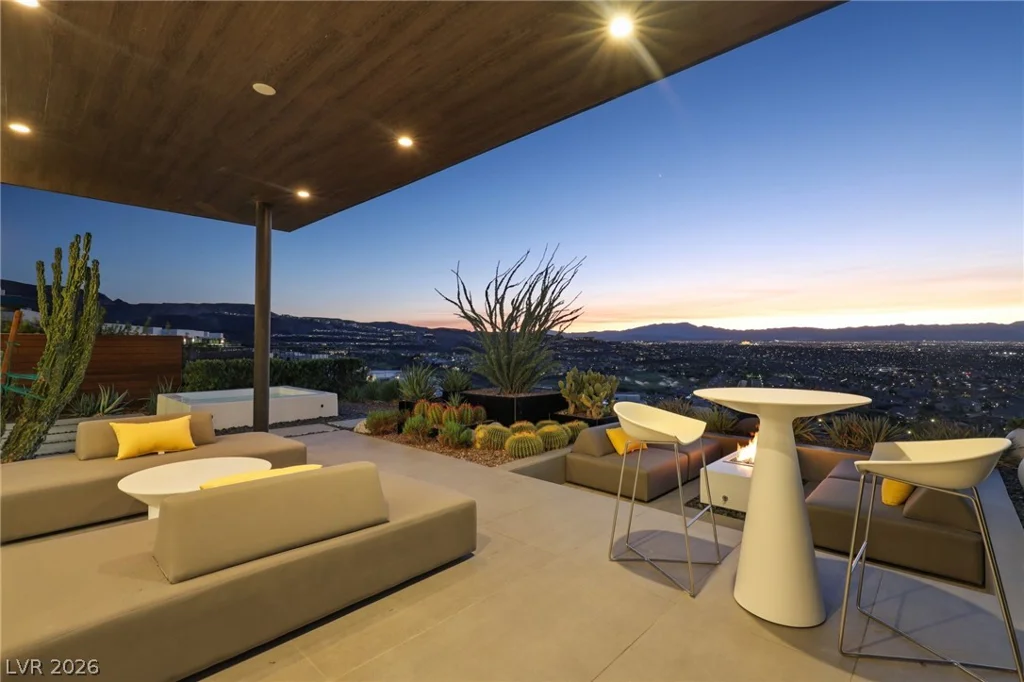 375 Tranquil Peak, Henderson, NV 89012