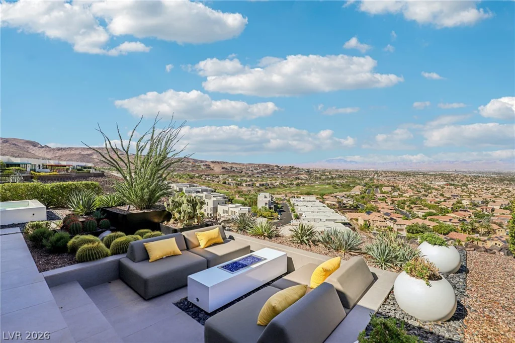 375 Tranquil Peak, Henderson, NV 89012