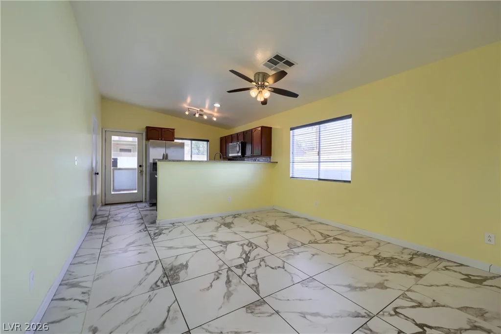 5205 Mineral Lake, Las Vegas, NV 89122