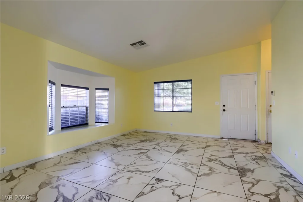 5205 Mineral Lake, Las Vegas, NV 89122