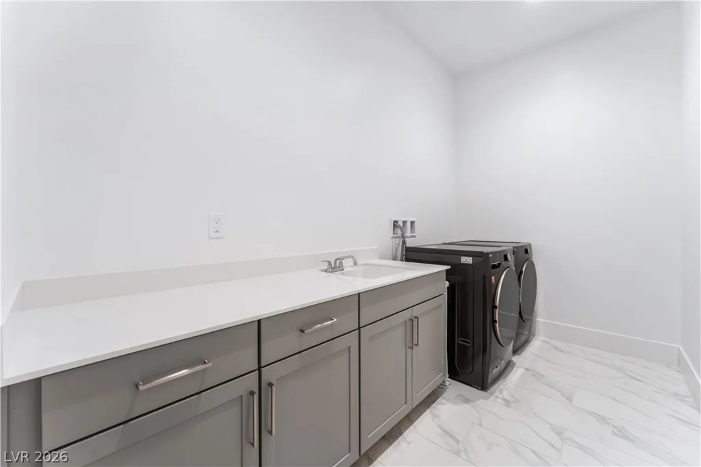 10239 Meandering Dell, Las Vegas, NV 89166