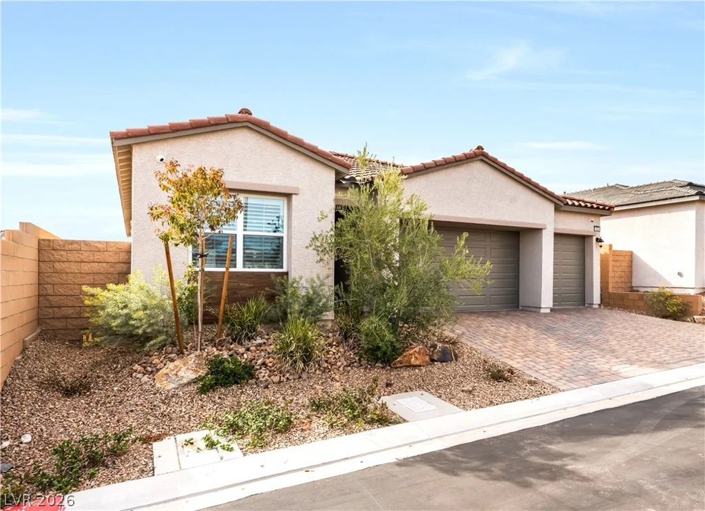10239 Meandering Dell, Las Vegas, NV 89166