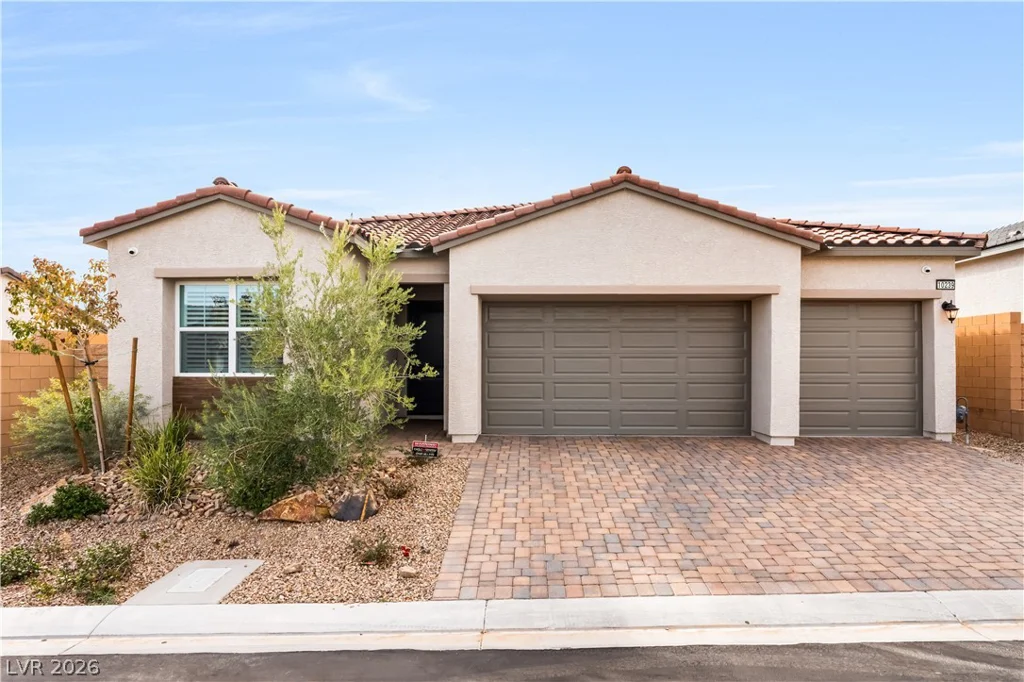 10239 Meandering Dell, Las Vegas, NV 89166
