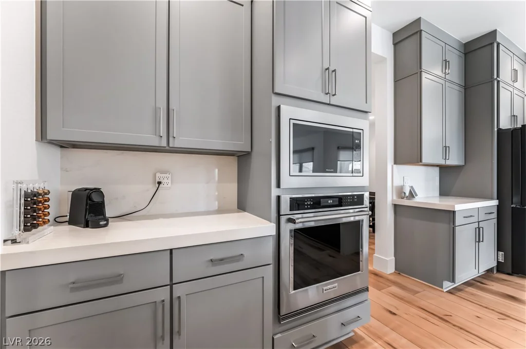 10239 Meandering Dell, Las Vegas, NV 89166