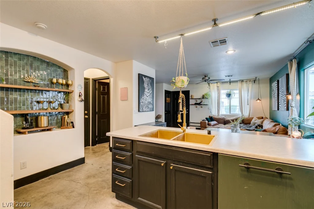 10403 Fancy Fern, Las Vegas, NV 89183