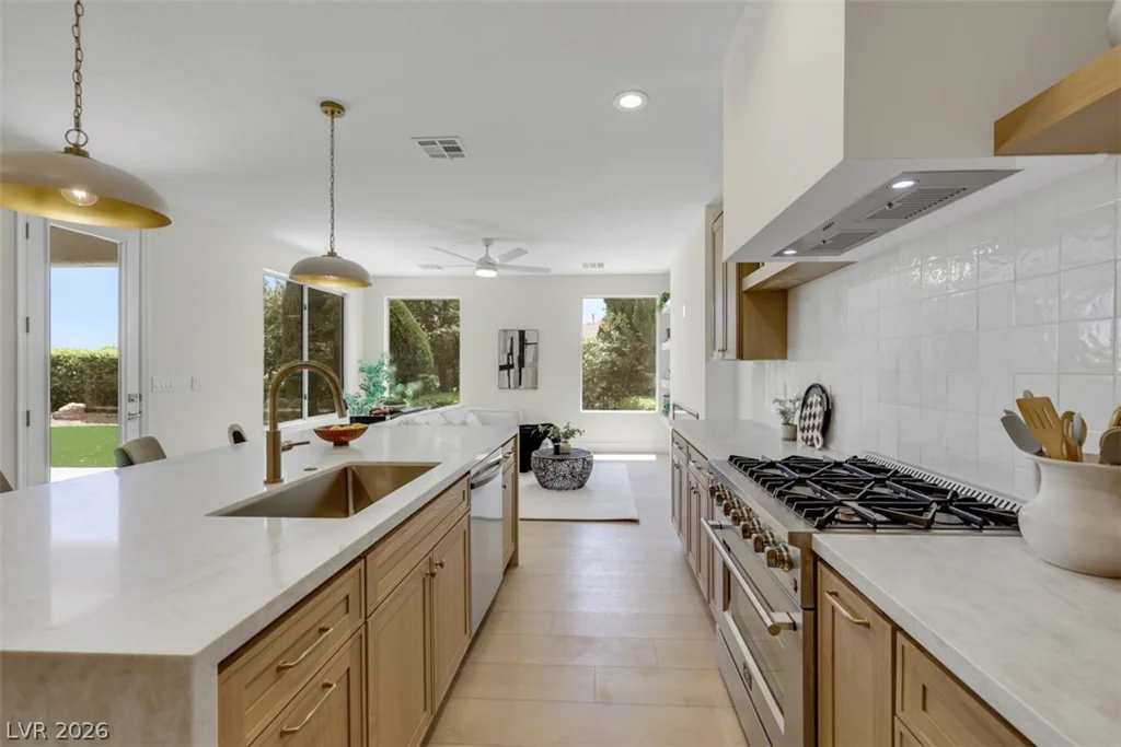 10551 Mandarino, Las Vegas, NV 89135