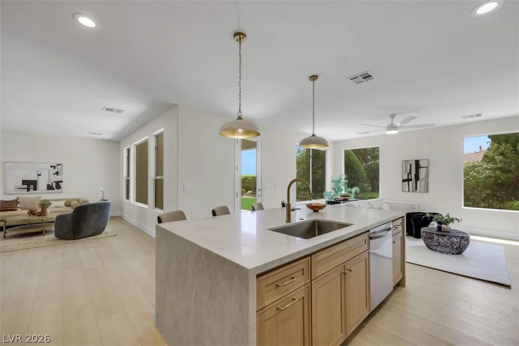 10551 Mandarino, Las Vegas, NV 89135