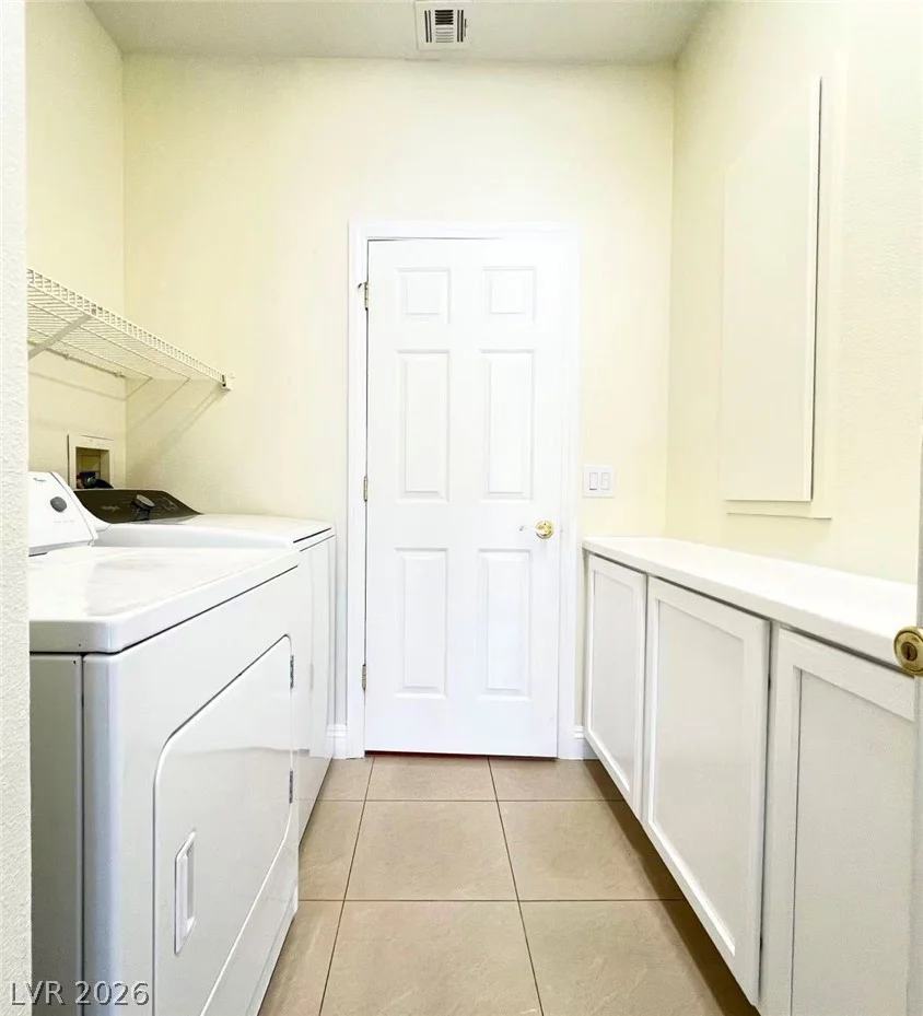 9891 Ridge Hill, Las Vegas, NV 89147