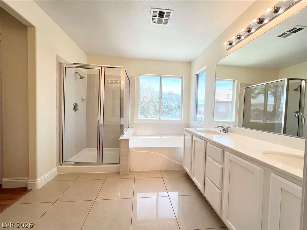 9891 Ridge Hill, Las Vegas, NV 89147