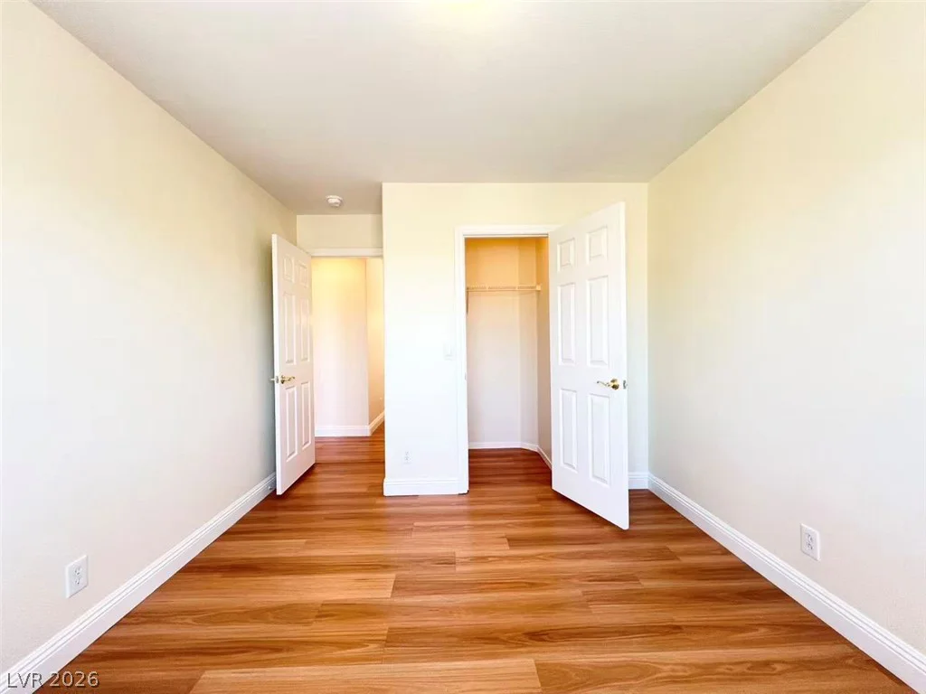 9891 Ridge Hill, Las Vegas, NV 89147