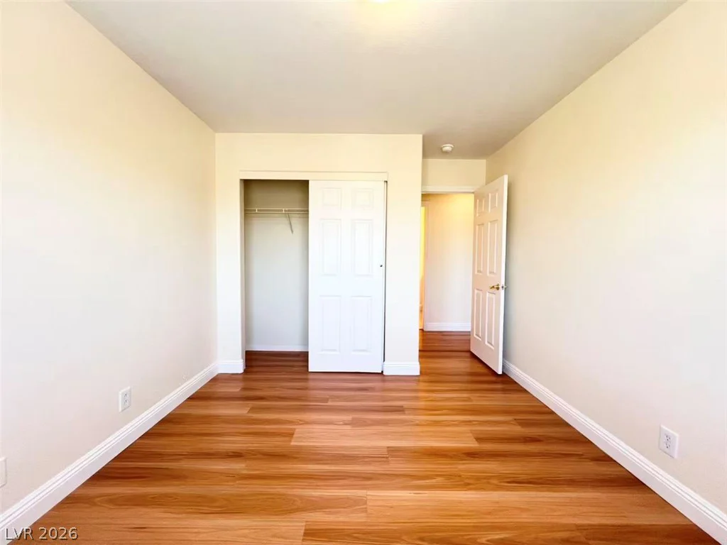 9891 Ridge Hill, Las Vegas, NV 89147