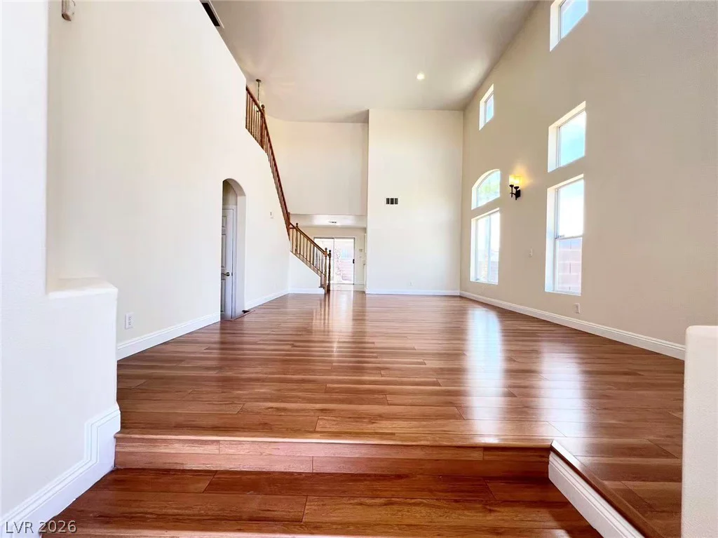 9891 Ridge Hill, Las Vegas, NV 89147