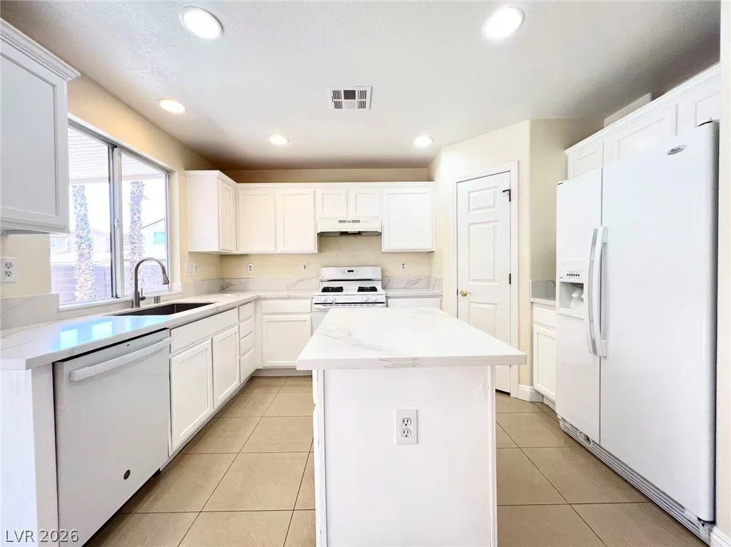 9891 Ridge Hill, Las Vegas, NV 89147