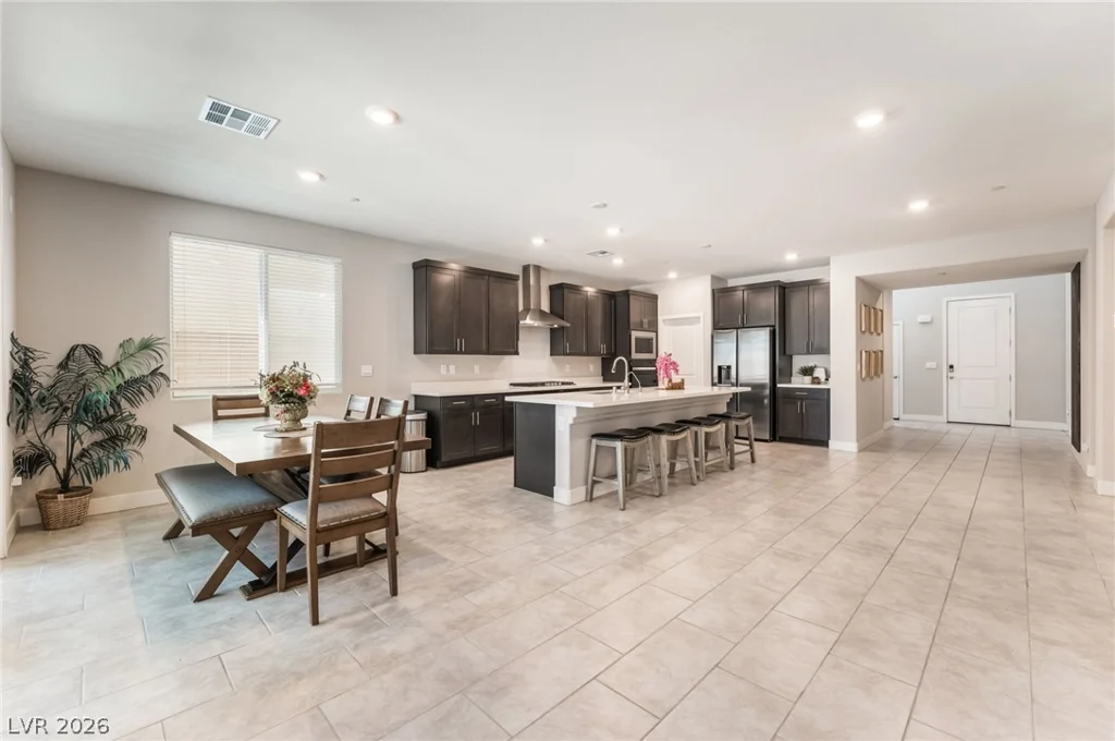 1867 Michael Springs, North Las Vegas, NV 89084