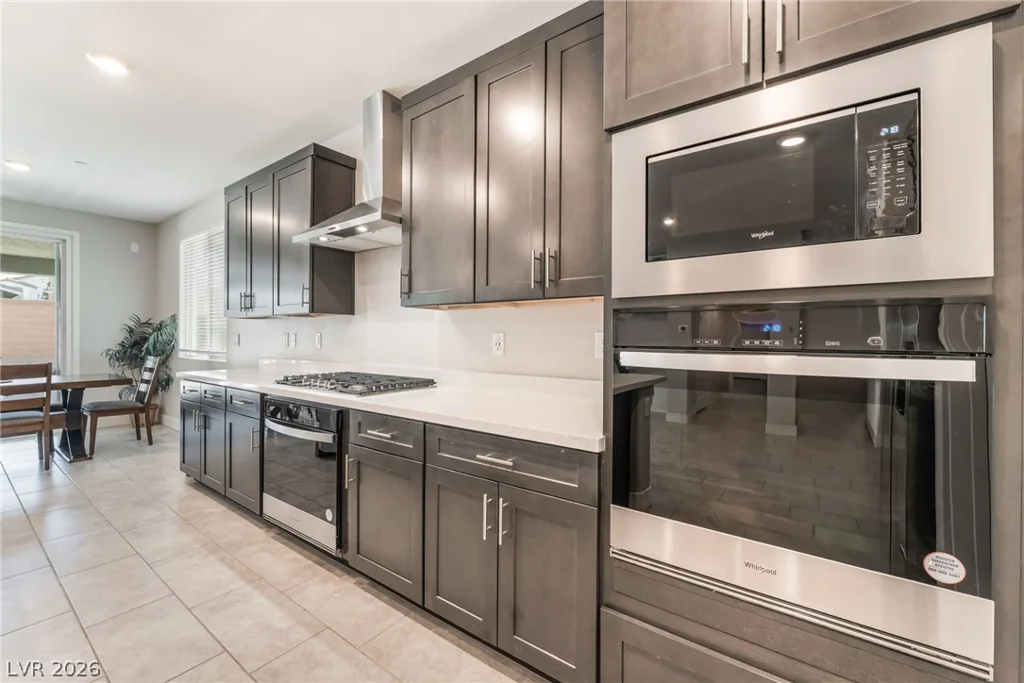 1867 Michael Springs, North Las Vegas, NV 89084