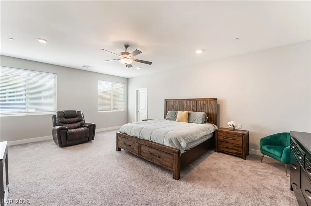 1867 Michael Springs, North Las Vegas, NV 89084