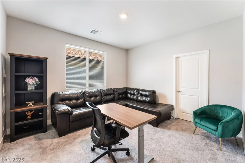 1867 Michael Springs, North Las Vegas, NV 89084