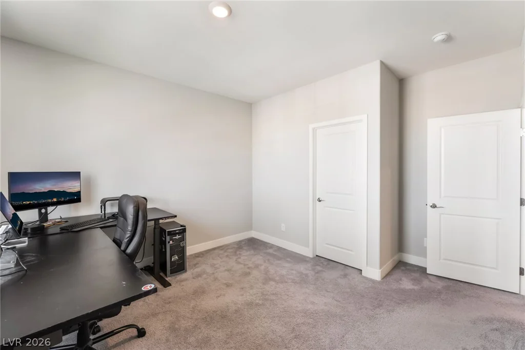 1867 Michael Springs, North Las Vegas, NV 89084