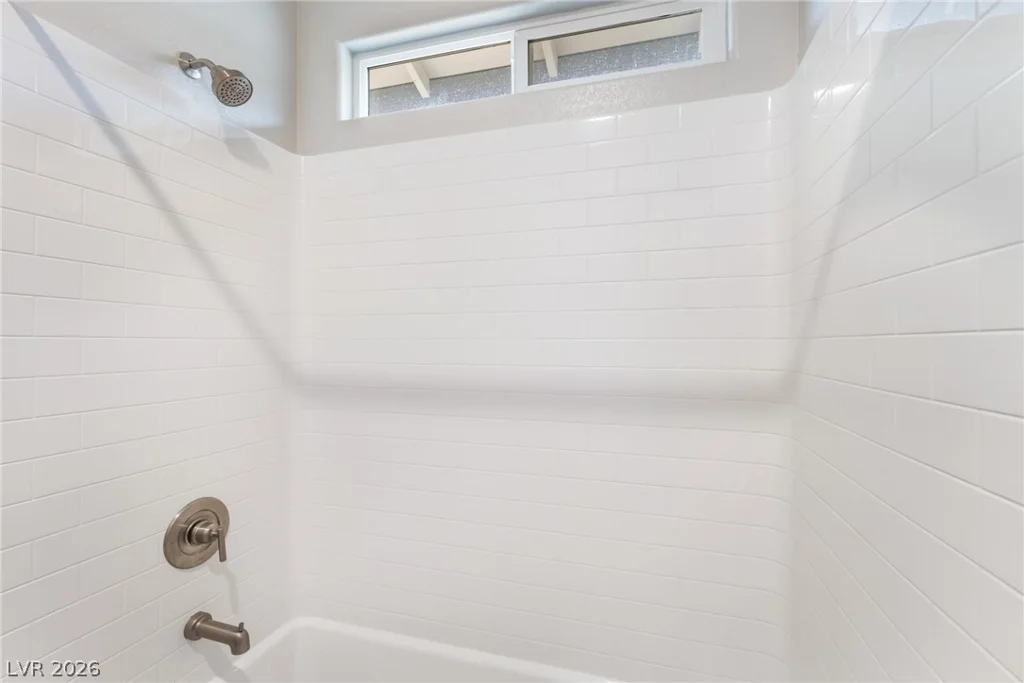 1867 Michael Springs, North Las Vegas, NV 89084