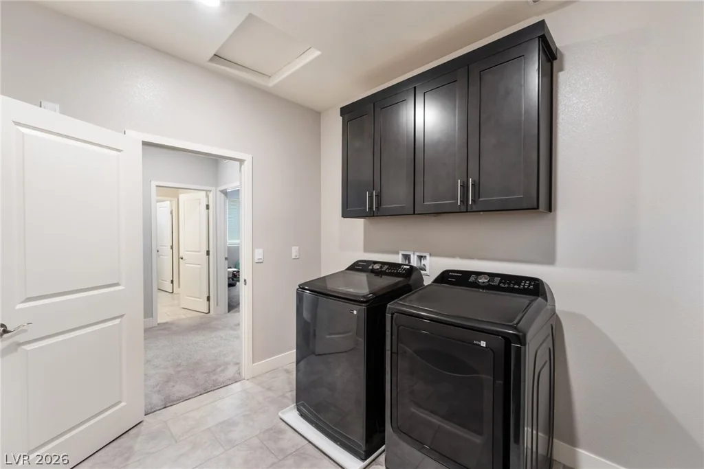 1867 Michael Springs, North Las Vegas, NV 89084