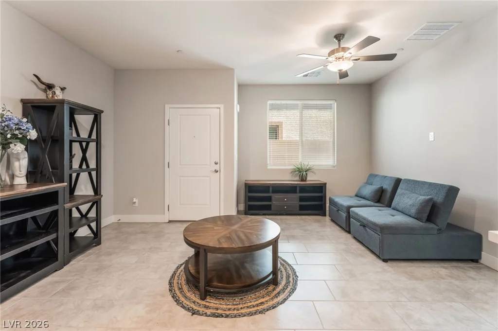 1867 Michael Springs, North Las Vegas, NV 89084
