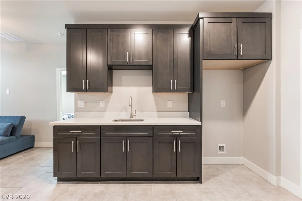 1867 Michael Springs, North Las Vegas, NV 89084