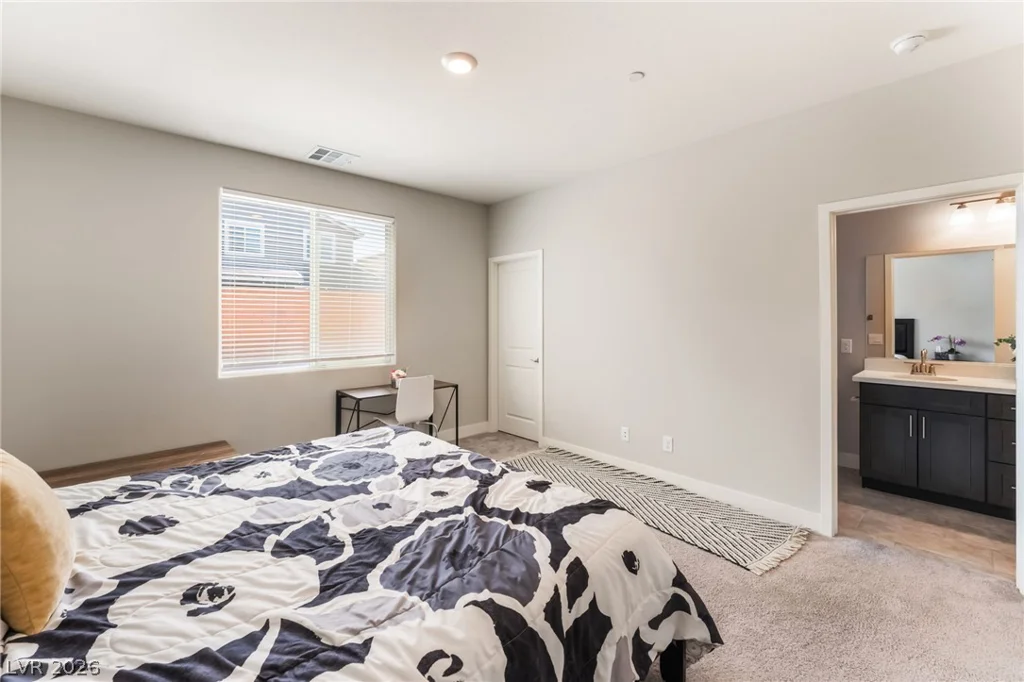 1867 Michael Springs, North Las Vegas, NV 89084