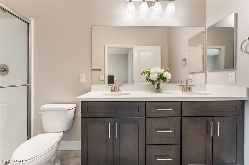1867 Michael Springs, North Las Vegas, NV 89084