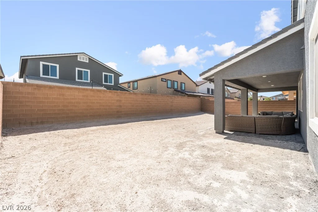 1867 Michael Springs, North Las Vegas, NV 89084