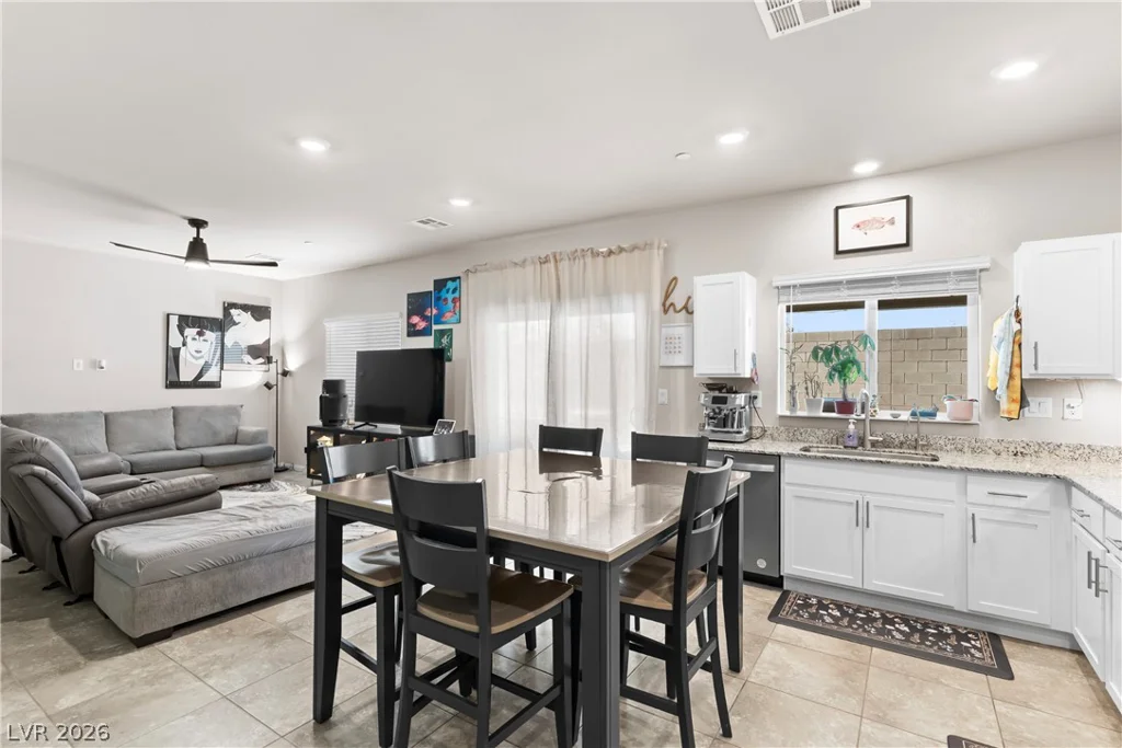 7934 Diamond Sky, Las Vegas, NV 89113