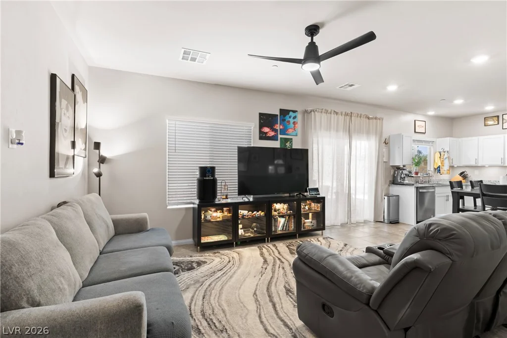 7934 Diamond Sky, Las Vegas, NV 89113