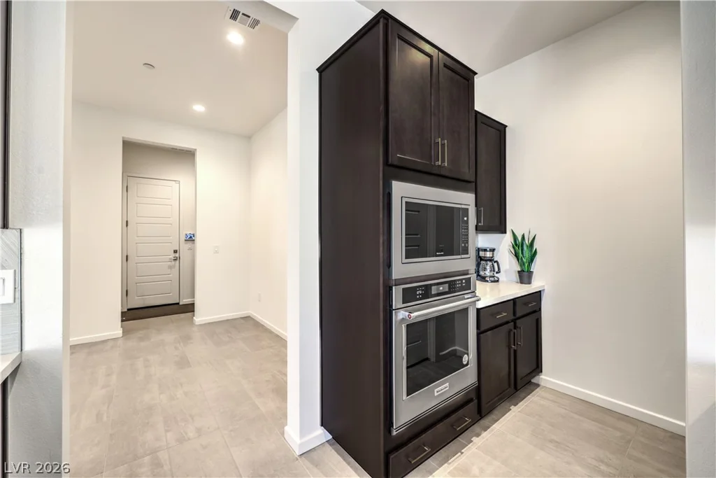 10220 MEANDERING DELL, Las Vegas, NV 89166
