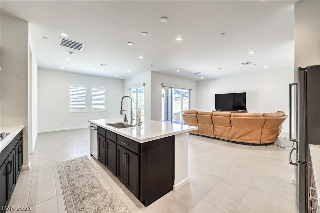10220 MEANDERING DELL, Las Vegas, NV 89166