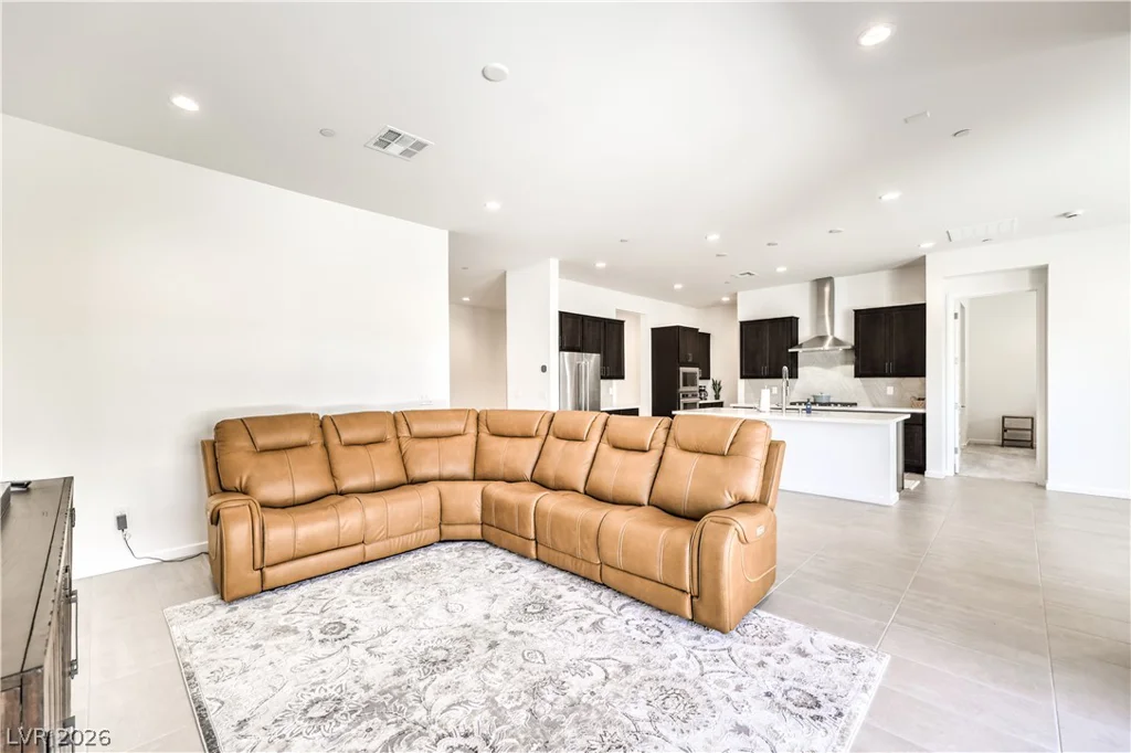 10220 MEANDERING DELL, Las Vegas, NV 89166