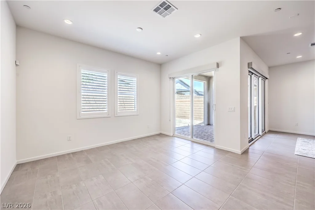 10220 MEANDERING DELL, Las Vegas, NV 89166