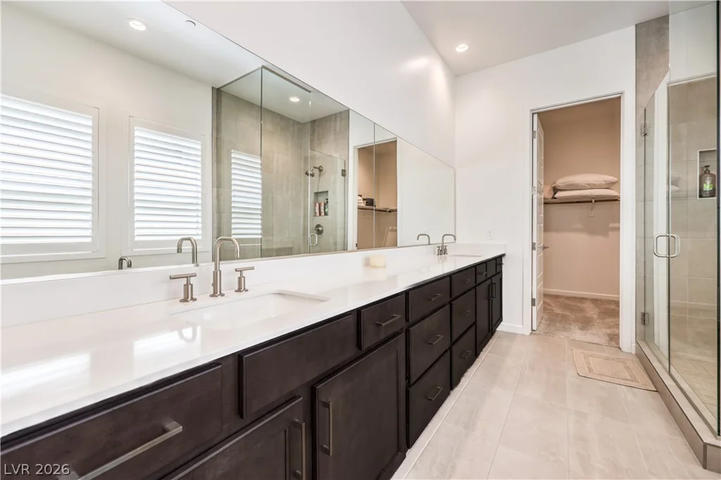 10220 MEANDERING DELL, Las Vegas, NV 89166