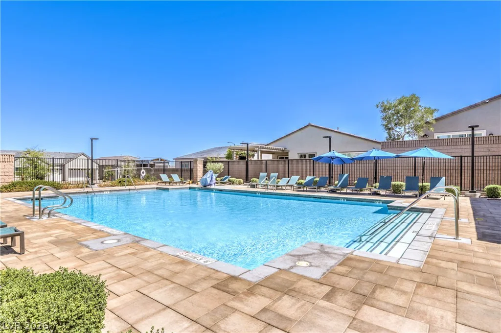 10220 MEANDERING DELL, Las Vegas, NV 89166