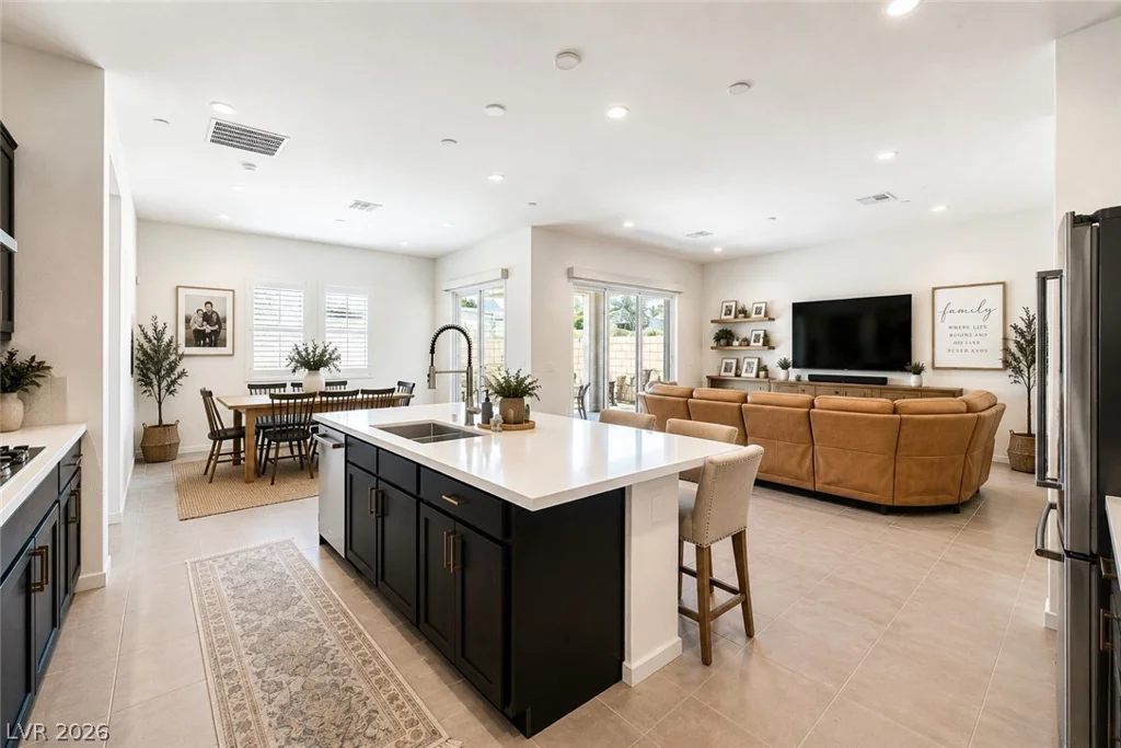 10220 MEANDERING DELL, Las Vegas, NV 89166