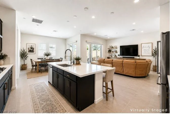 10220 MEANDERING DELL, Las Vegas, NV 89166